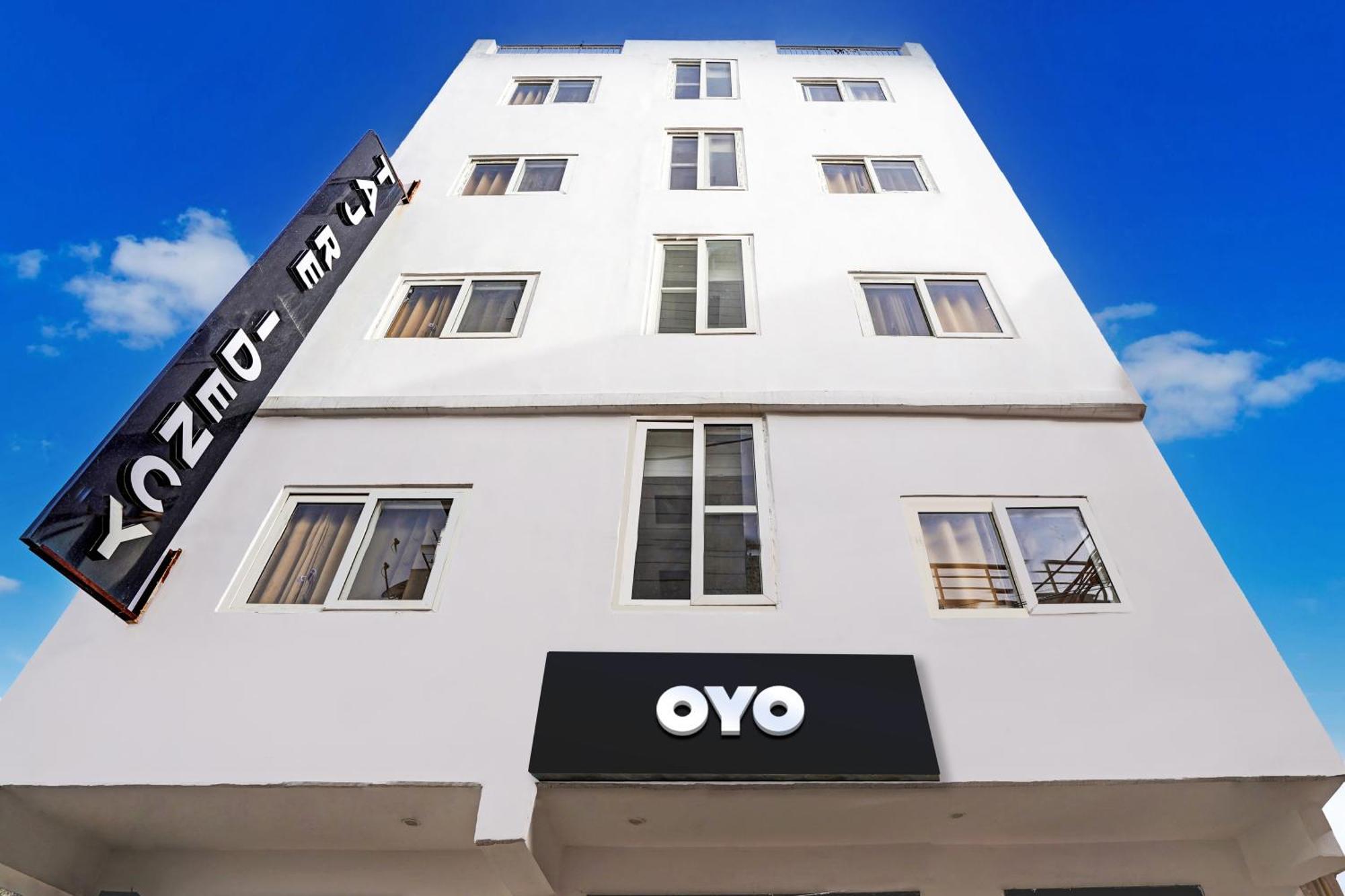 Collection O Residency Near Dwarka Sector 21 Metro Station Hotel Kapas Hera Bagian luar foto