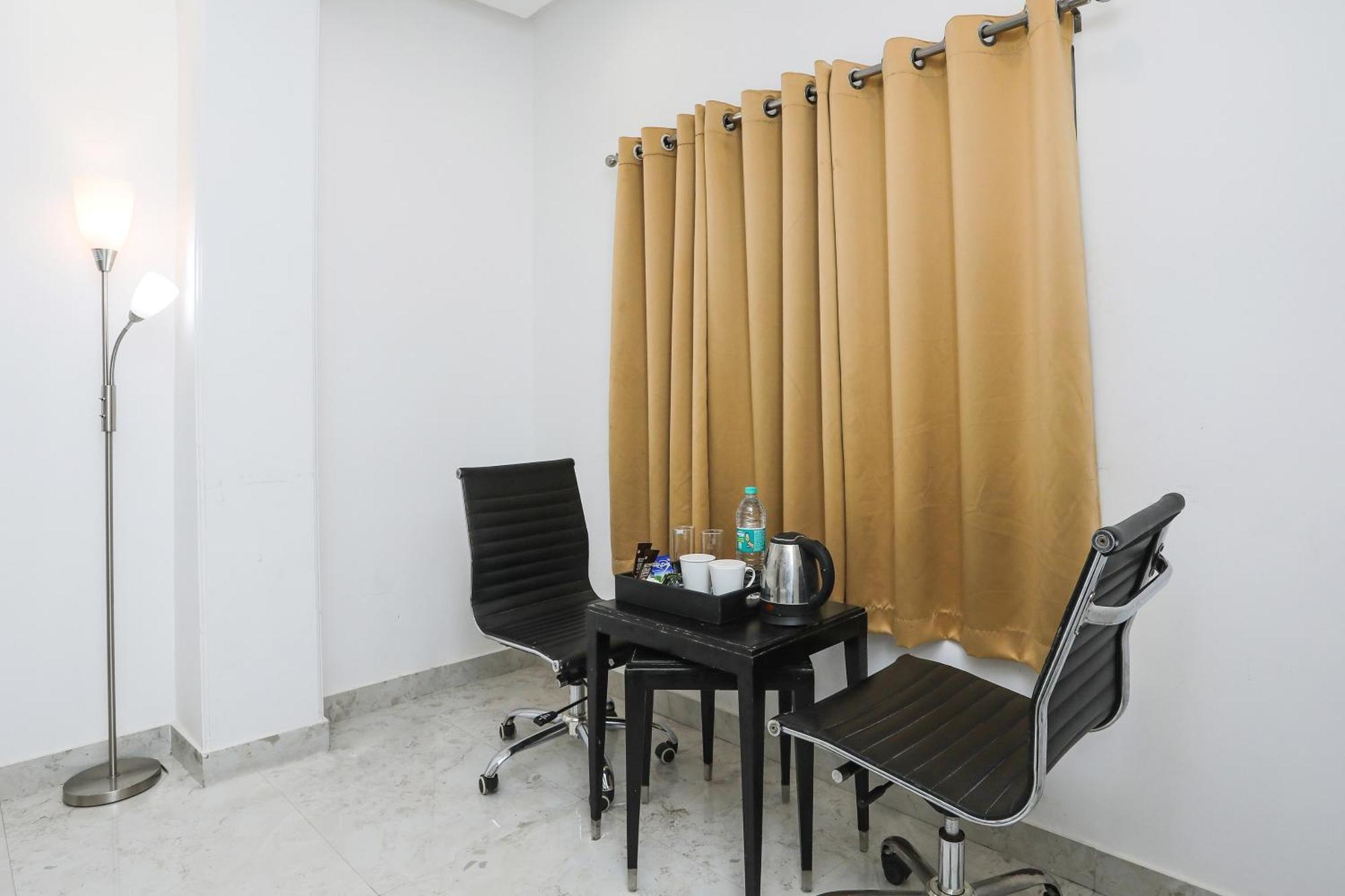 Collection O Residency Near Dwarka Sector 21 Metro Station Hotel Kapas Hera Bagian luar foto